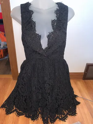 Tobi Floral Lace Dress thumbnail 1