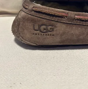 UGG Slippers thumbnail 4