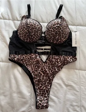 OH La La Cheri Leopard princts Woman body suit thumbnail 1