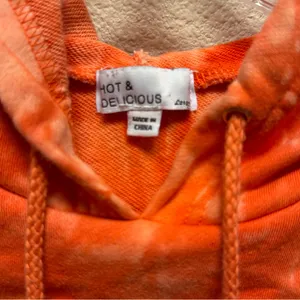 Hot &‎ Delicious Orange Tie-Dye Hooded Cropped Top-LG thumbnail 3