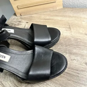 Steve Madden Women’s 8 Maurra Black Leather Heeled Platform Sandals Goth Chunky thumbnail 5