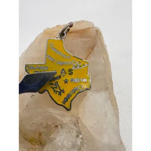 Vintage Texas State Map Charm Yellow Enamel Silver Tone Souvenir Japan 3.8g thumbnail 3