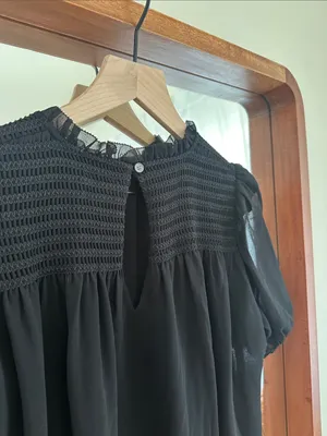 Aritzia Wilfred Wuthering Blouse Black Smocked Sheer Puff Sleeve Chiffon XS thumbnail 8