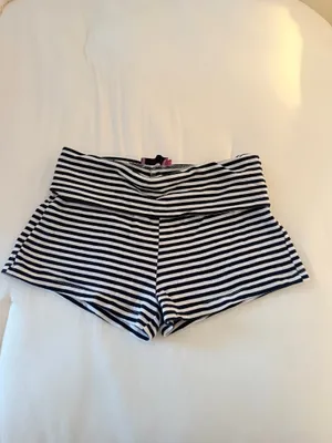 Edikted striped shorts  thumbnail 2
