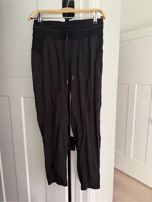Lululemon Dance Studio‎ Mid-Rise Crop 25" Black thumbnail 2