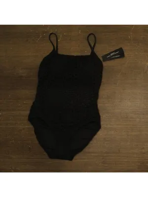 NWT Carmen Marc Valvo Womens Crochet Scoop Neck One Piece Swimsuit Black 4 thumbnail 3