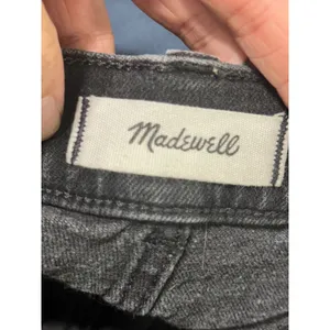 Madewell The Perfect Mid-Length Jean Short Catalani Wash Black Frayed Hem 28 thumbnail 7