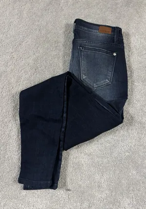 Judy Blue‎ Skinny Fit Bandana Cut Outs Size 3/26 Dark Wash thumbnail 1