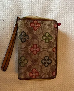 Hand Wallet thumbnail 2