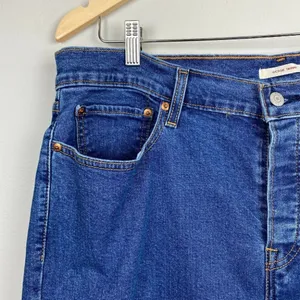 Levis Wedgie‎ Skinny Jeans 20W Dark Wash Denim Ankle Button Fly Fray Distressed thumbnail 3