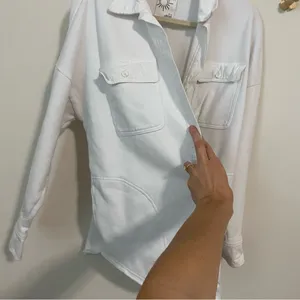 Aerie White Button Front Shacket size Medium thumbnail 3