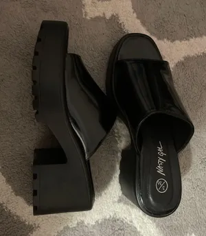 Nasty Gal Chunky Mule Sandals thumbnail 1
