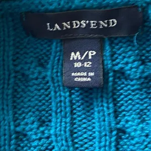 Lands’ End blue classic cable-knit pullover sweater Size Medium Petite thumbnail 6