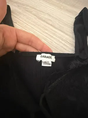 Garage black going out top thumbnail 2