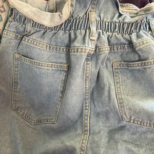 FINAL MARKDOWN Paperbag waist distressed denim shorts xl thumbnail 4