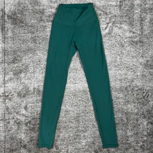 NVGTN Solid Seamless Leggings Women's XS Emerald Green thumbnail 3