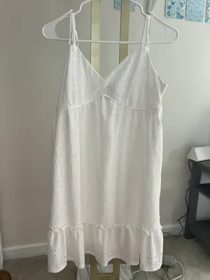 White Eyelet Dress Size M thumbnail 2