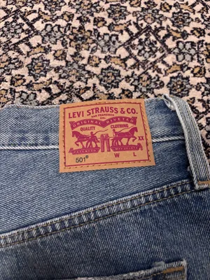 Levi’s 501 Shorts thumbnail 3