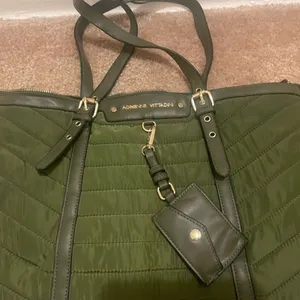 Preowned Adrienne Vittadini bag thumbnail 2