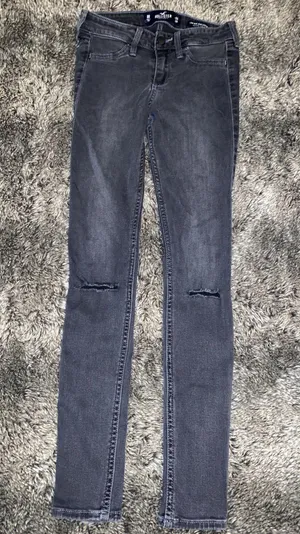 Hollister Grey/black ripped Jeans thumbnail 1