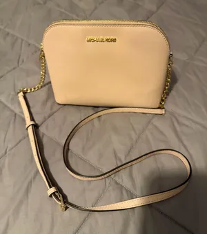 Michael Kors Crossbody thumbnail 1