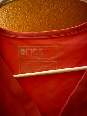 FIGS Scrubs thumbnail 4