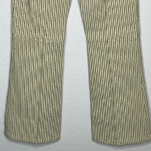 Alice + Olivia Pants‎ thumbnail 6