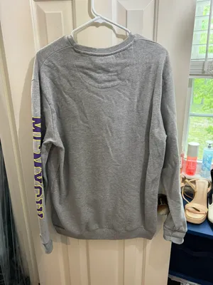 Gray Crewneck Sweatshirt Size L thumbnail 2