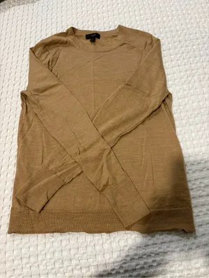 Women’s Beige 100% Merino Wool Crewneck Sweater Size Small thumbnail 2