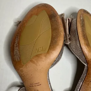 AGL Attilio Giusti Leombruni Women's Metallic Bow Ankle Strap Heels Size‎ 38 thumbnail 16