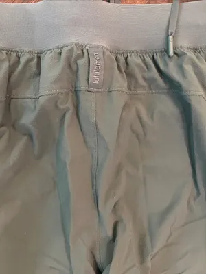 lululemon athletica License to Train Green Drawstring 6 Pants thumbnail 8