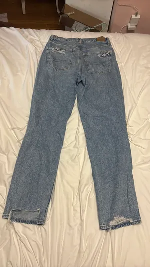 American Eagle Ripped regular mid-rise 8 thumbnail 4