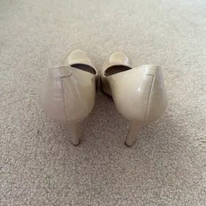 Corso Como Del Heel Pump Tan Nude Beige Patent Leather Women’s US 6.5 Repaired thumbnail 4