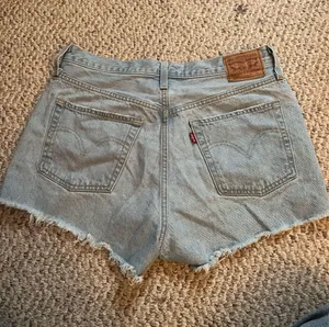 Levi’s 501 Shorts High-Rise thumbnail 2
