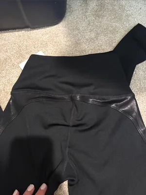 NWT Barry’s Fit Black High-Waist Active metallic Leggings thumbnail 7