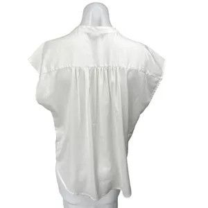 Banana Republic White Silk Satin Sleeveless Button V-Neck Blouse Shirt Top Sz M thumbnail 2