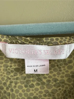 Vintage 2000 Y2K Victorias Secret Leopard Print Floral Lace Satin Pajama Set M thumbnail 5