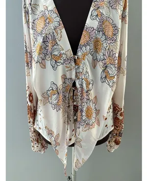 Free People Blouse Womens M White Floral Run Free Balloon Sleeve Tie Front Silky thumbnail 3