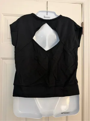 Athleta Black Open Back Workout Top Women's M Yoga Athletic Tee thumbnail 3