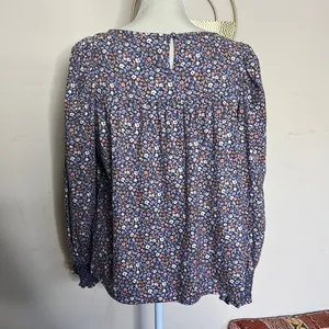 Universal Threads • floral puff sleeve smocked top thumbnail 3