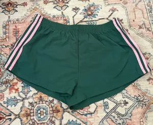 Green and pink athletic shorts Size L thumbnail 1