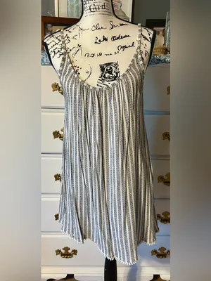 Don’t Ask Why White & Black Patterned Slip Dress OS EUC Size undefined thumbnail 2