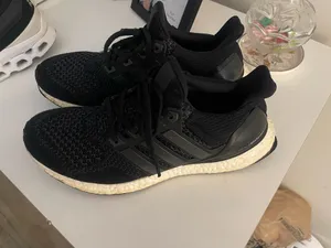 Adidas Ultra Boost thumbnail 1