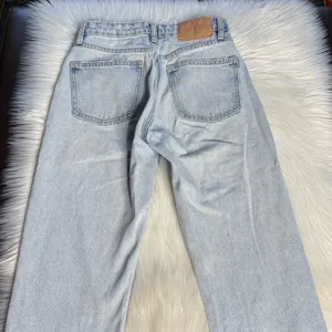 Zara Light Wash High Rise Straight Leg Jeans thumbnail 6