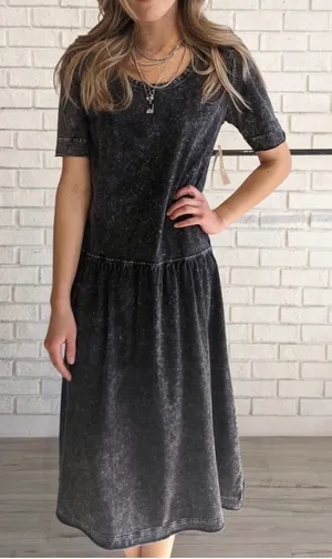 RD Style Drop Waist Black Acid Wash Short Sleeve Organic Cotton Midi Dress Med thumbnail 1