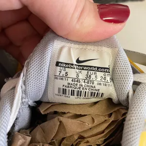 Nike | Grey Yellow Lunarlon Womans Sneaker‎ 7.5 thumbnail 7