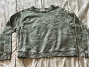 Universal Threads camo pullover sweatshirt,  size large thumbnail 1