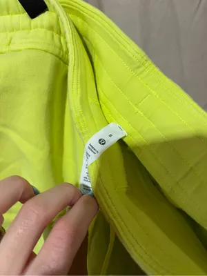 Lululemon Loungeful High-Rise Short 4" thumbnail 4