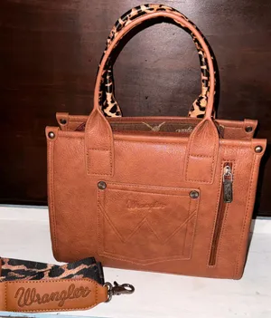 CONCEAL CARRY WHIPSTITCH PATCHWORK LEOPARD TOTE thumbnail 2