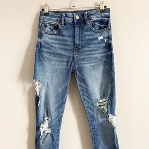 American Eagle Medium Wash Super High Rise Distressed Jegging Size 2 thumbnail 3